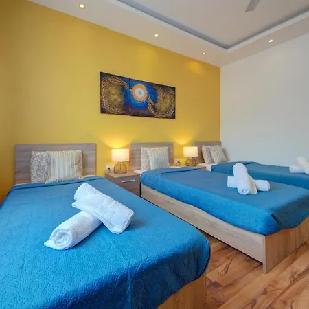 Amazing Direct Valletta Seaviews Top Floor Apt Apartamento Sliema