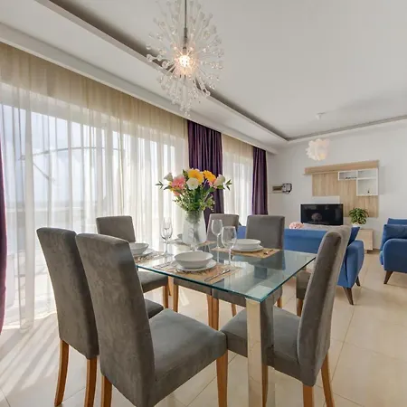 Amazing Direct Valletta Seaviews Top Floor Apt Sliema