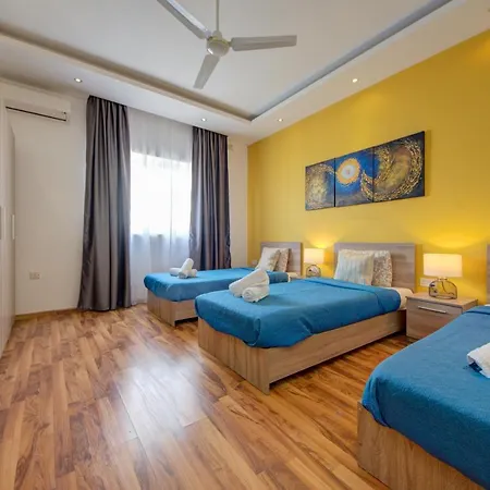 Amazing Direct Valletta Seaviews Top Floor Apt Apartamento Sliema